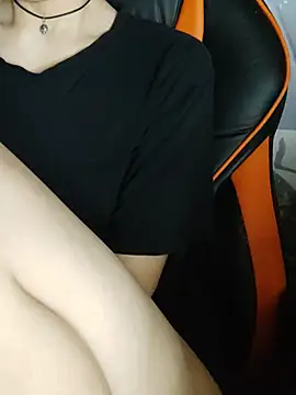 Chat +18 de Aashikalaa ao vivo