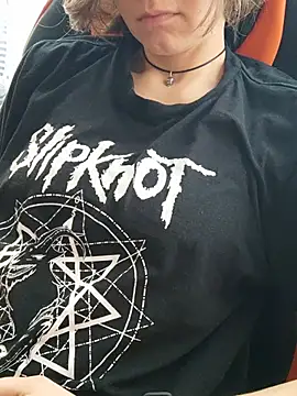 XXX chat uživo modela Aashikalaa