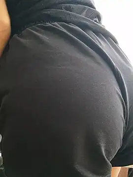Chat +18 de Aashikalaa ao vivo