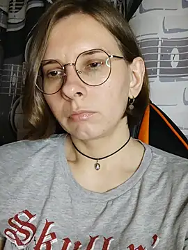 Chat +18 de Aashikalaa ao vivo