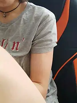 Aashikalaa's Live XXX Chat