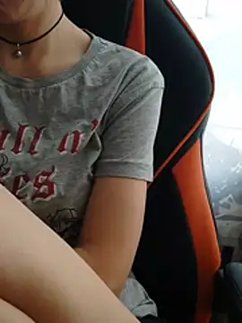 צ'אט XXX בשידור חי של Aashikalaa