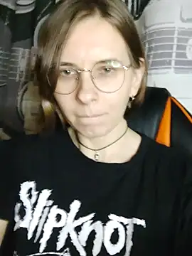 Chat +18 de Aashikalaa ao vivo
