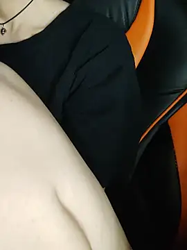 Show modela Aashikalaa na web-kameri
