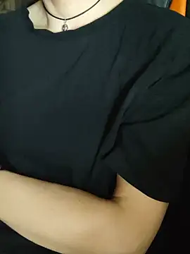 Chat +18 de Aashikalaa ao vivo