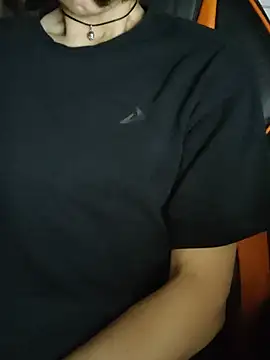Aashikalaa 라이브 XXX 채팅