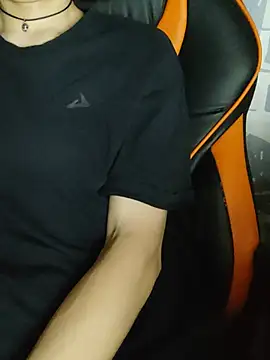 הופעת וובקאם של Aashikalaa