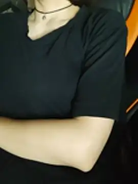 Aashikalaa's Live XXX Chat