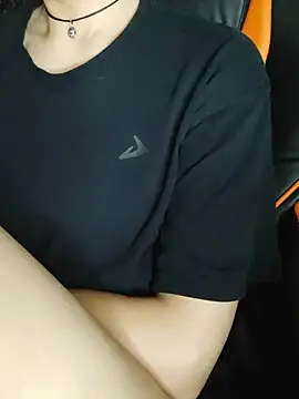 Aashikalaa's Live XXX Chat