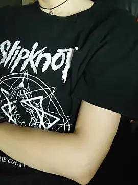 XXX chat uživo modela Aashikalaa