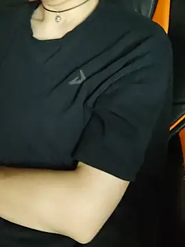 แชท XXX สดของ Aashikalaa