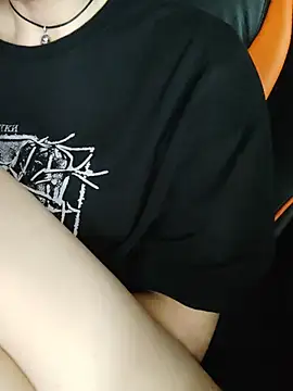 Aashikalaa's Live XXX Chat