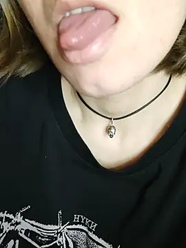 Aashikalaa's Live XXX Chat