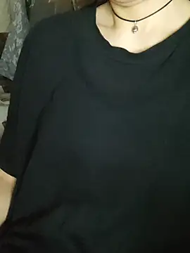 Aashikalaa élő XXX-chatje