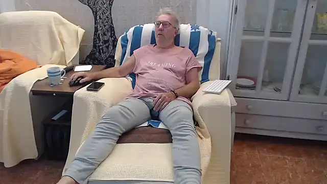 Nudelschwanz Adlı Modelin Web Kamerası Şovu
