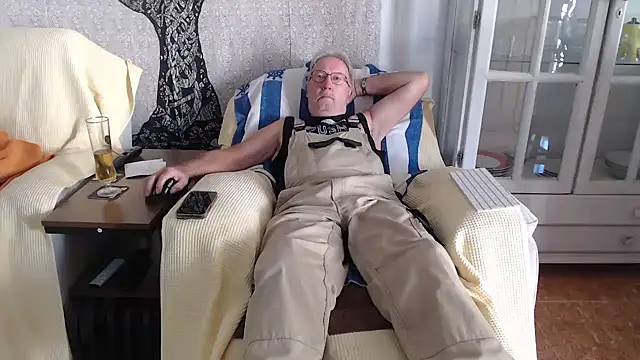 Nudelschwanz Show in webcam