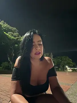 Show de _kathaLopez_ na webcam