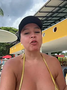 _kathaLopez_ Adlı Modelin Web Kamerası Şovu