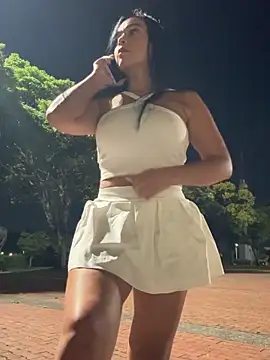 _kathaLopez_ Show in webcam