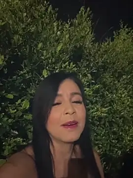 _kathaLopez_ Pertunjukan Webcam