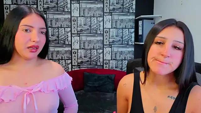 Show modela Isa_And_Natasha na web-kameri
