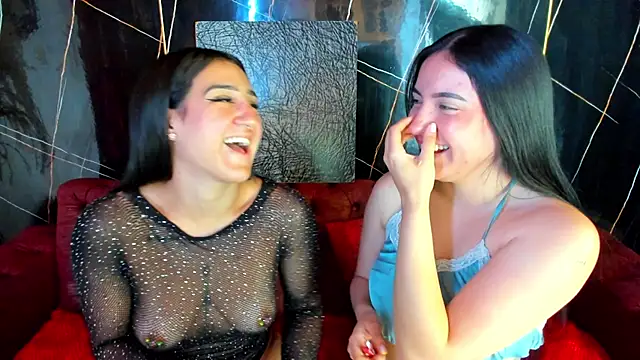 צ'אט XXX בשידור חי של Isa_And_Natasha