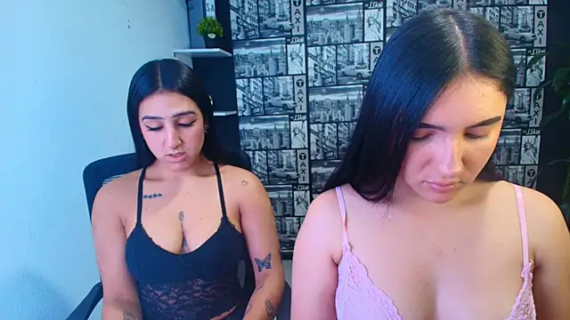 Isa_And_Natashan Webbikameraesitys