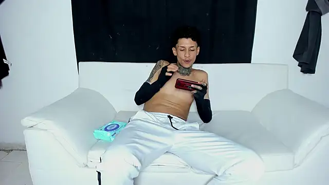 self_love46 webcam show