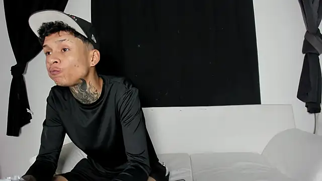 self_love46's Webcam Show