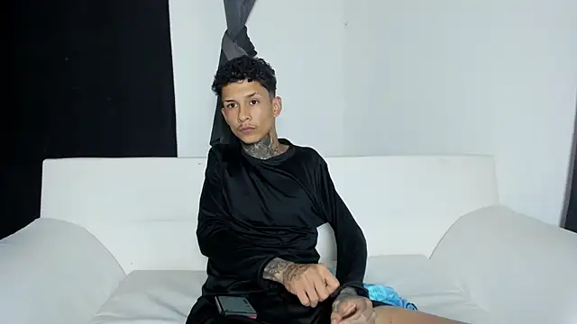 self_love46 Show Webcam