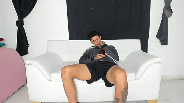 self_love46's Webcam Show