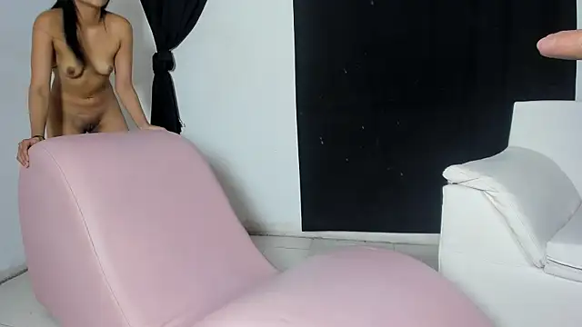 self_love46 Show in webcam