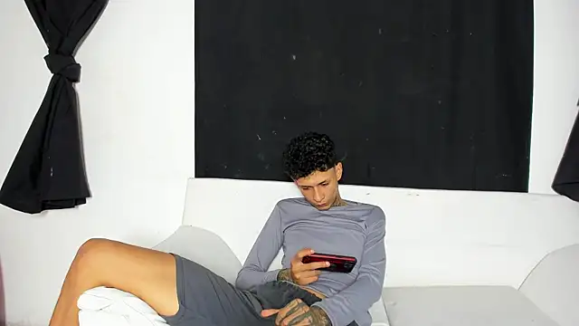 Show Webcam de self_love46