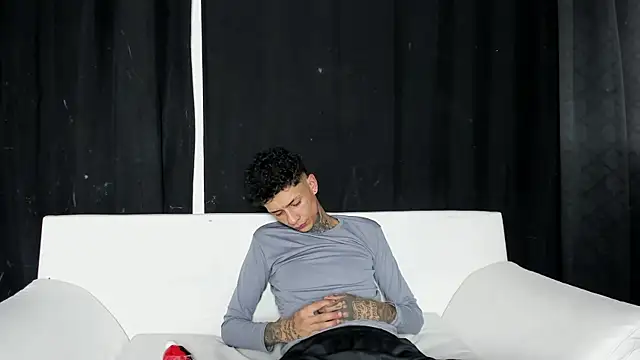 self_love46 Шоу с уебкамера