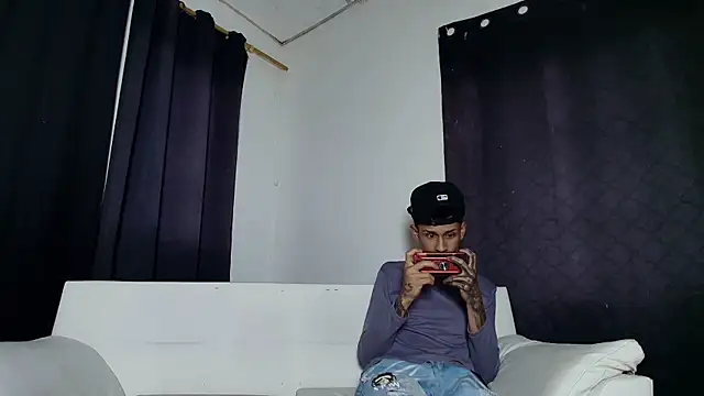 self_love46 Show Webcam