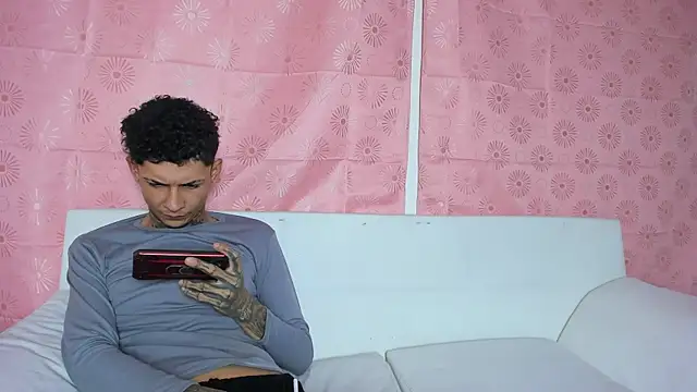 Show de self_love46 na webcam