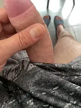 bigdickcro7's Webcam Show
