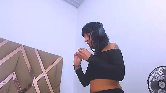 jasmine_very_hornny 在線直播表演