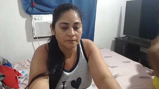 ihan_zara Show in webcam