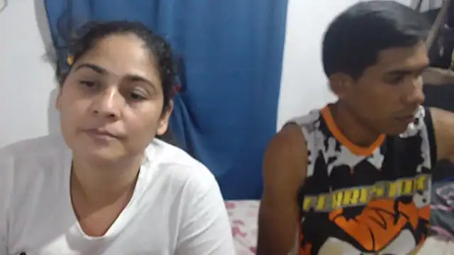 ihan_zara Pertunjukan Webcam