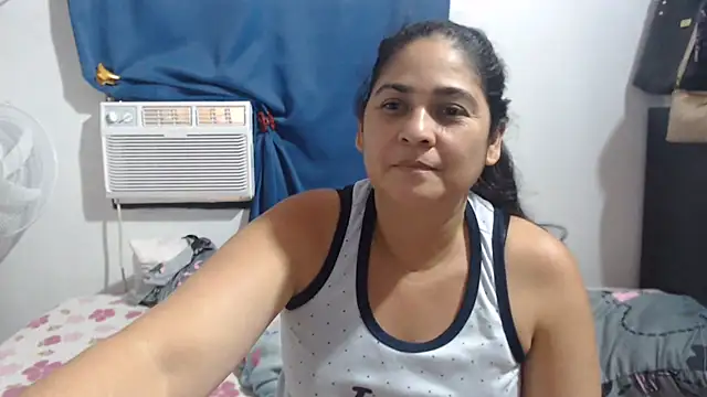 ihan_zara 网络视讯表演