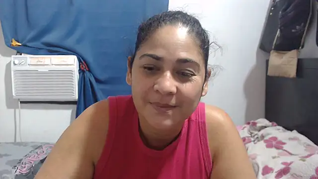 ihan_zara Webcam Show
