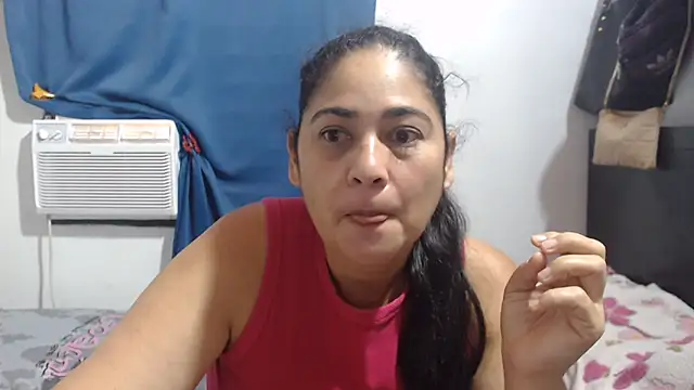 ihan_zara Webcam Show