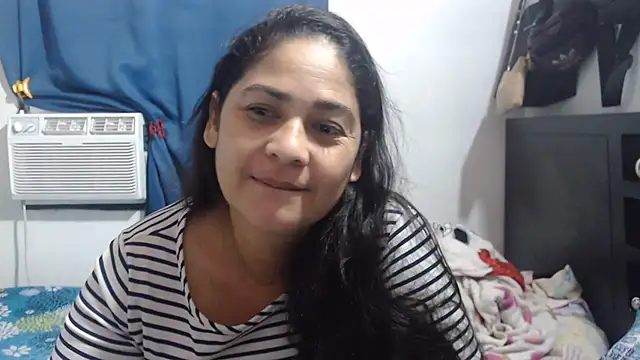 ihan_zara 在線直播表演