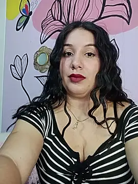 Deina_bunny's Webcam Show