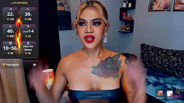 StellaStrong30's Webcam Show