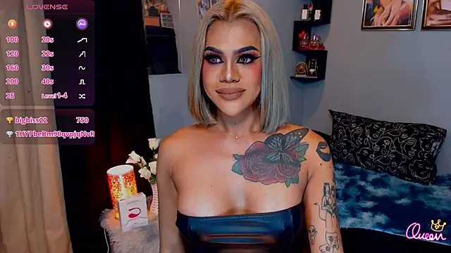 StellaStrong30 webcam show