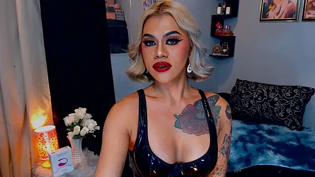 StellaStrong30 Show in webcam