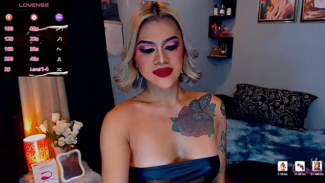 StellaStrong30 webcam show