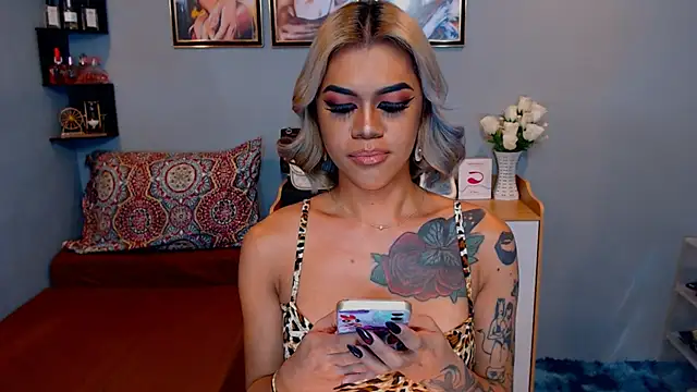 StellaStrong30 – webcam-show